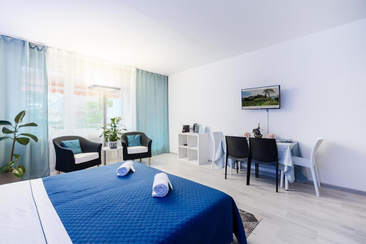 Lake Apartment 4 Біссоне Екстер'єр фото